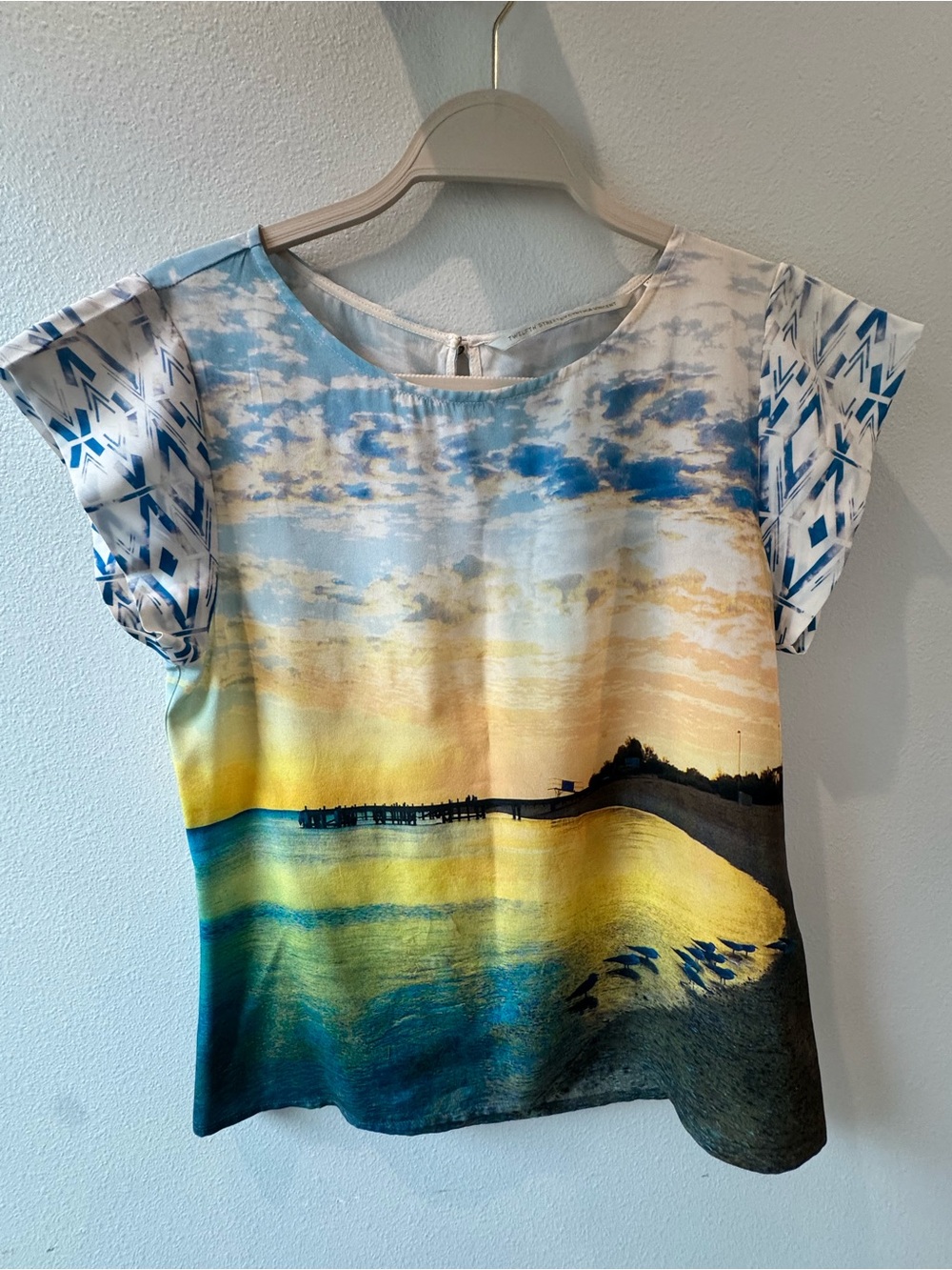 Twelfth Street by Cynthia Vincent 100% Silk Sunset Beach Scene Blouse S
